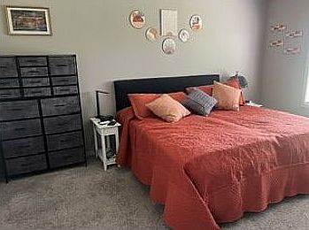 5th image of 9422 Bellflower Ln