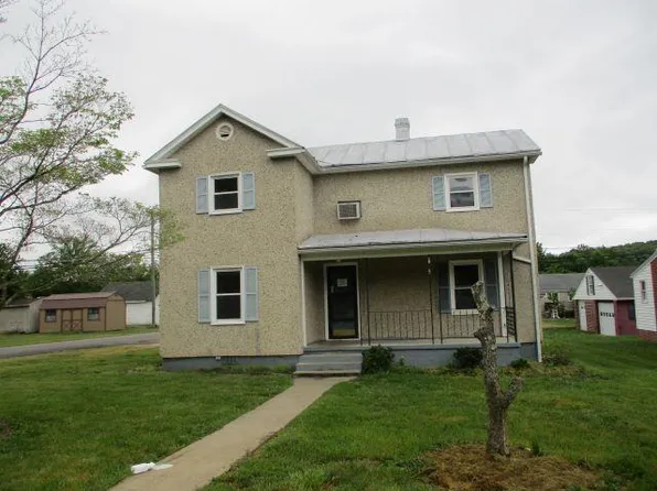 1105 Woodland Ave, Buena Vista, VA 24416