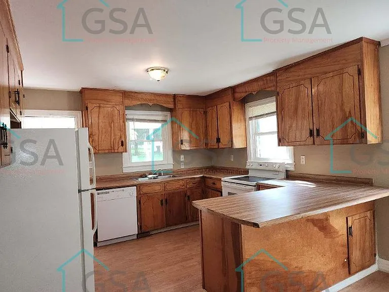 11 Waco St — Photo 4