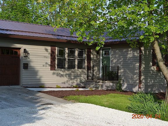 2nd image of 602 S 10th St