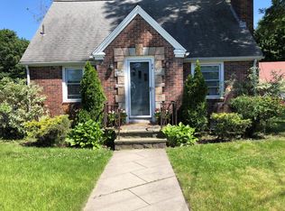 84 Intervale Rd, Cranston, RI 02910