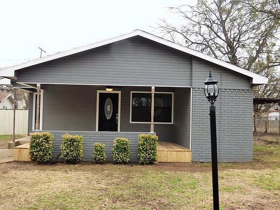 2nd image of 202 S Hillcrest Ave
