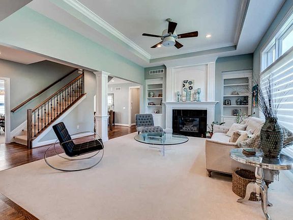 4th image of 551 Silverleaf Ln
