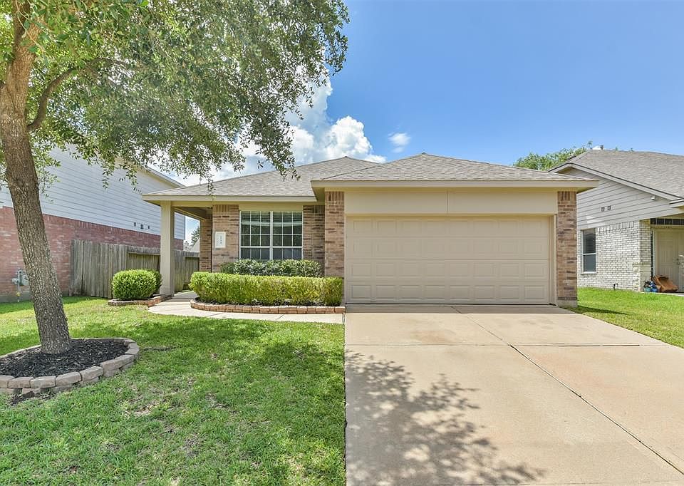 1st image of 6334 Applewood Forest Dr