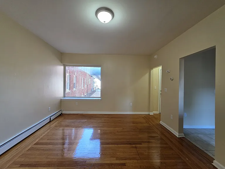 310 Edgewood Ave #D — Photo 5