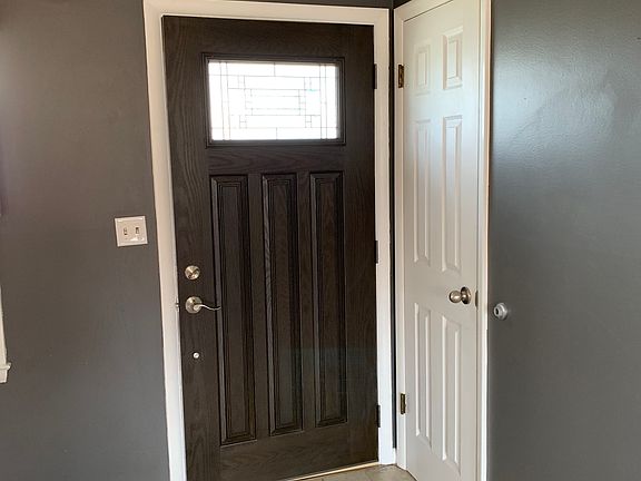 2nd image of 901 N 59th St