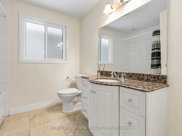 145 Wolfdale Ave — Photo 17