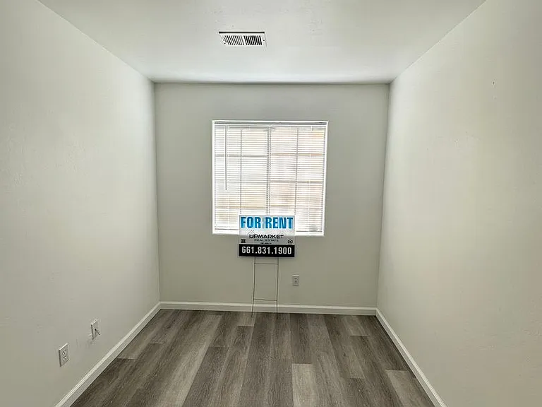 530 Sunset Meadow Ln — Photo 10