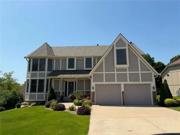 6100 N Cypress Ave, Gladstone, MO 64119