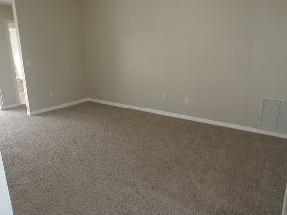 3rd image of 3001 Mallard Dr