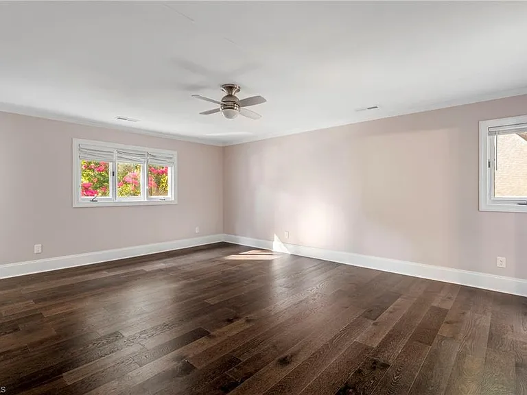 4103 Oak Hollow Dr — Photo 22