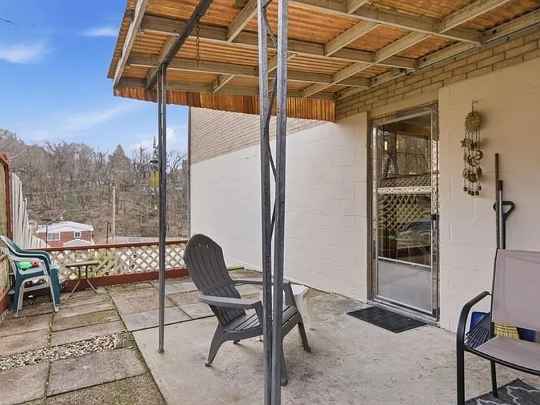 226 Frankfort Ave — Photo 23