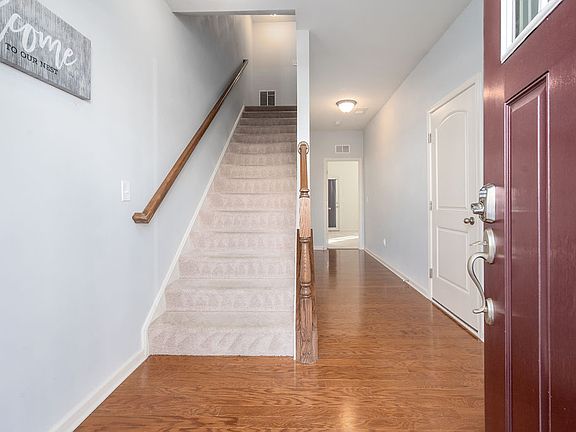 3rd image of 1310 Hudgins Farm Cir #1