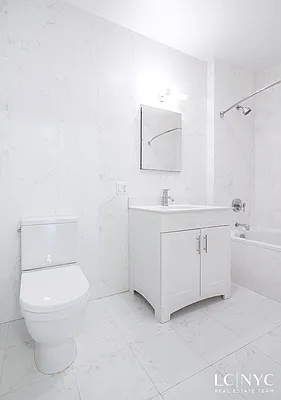 Rented by Keller Williams NYC | media 19