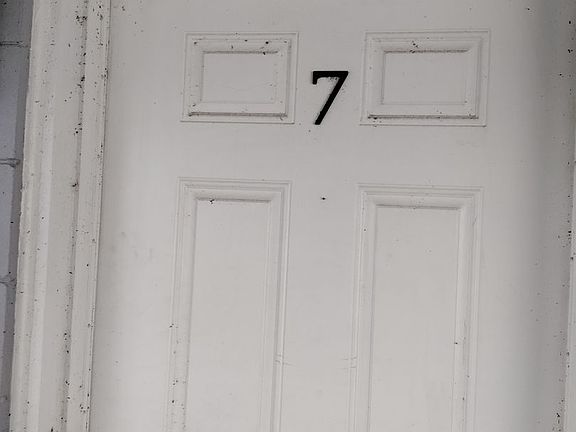 2nd image of 1710 S Washington Ave APT 7