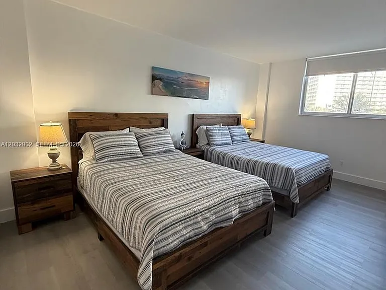 19370 Collins Ave #423 — Photo 8