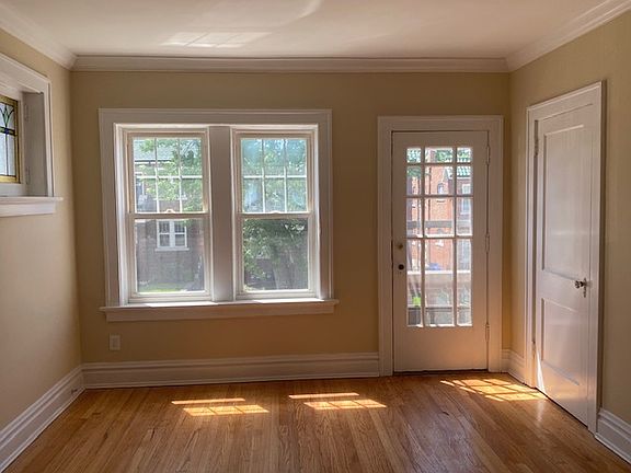5th image of 1032 Art Hill Pl #A
