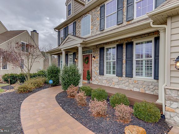 4th image of 108 Kittanset Ct