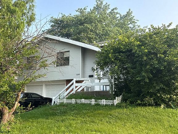 2nd image of 1235 Santa Anita Dr