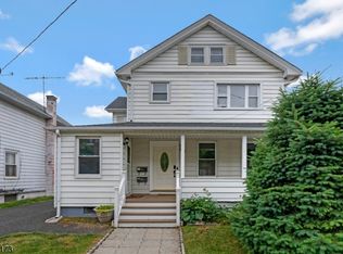 5 3rd St, Raritan, NJ 08869