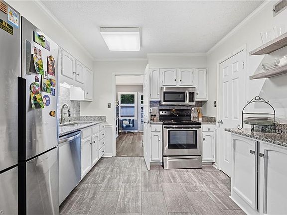 5th image of 4932 Tower Rd Unit C