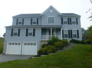 252 Coleridge Ln, Coatesville, PA 19320