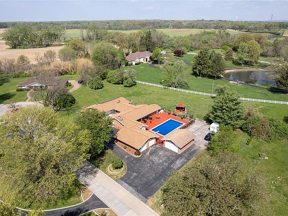 4th image of 1243 Edlor Dr