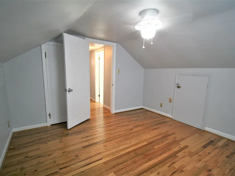 529 Reed Ln — Photo 18