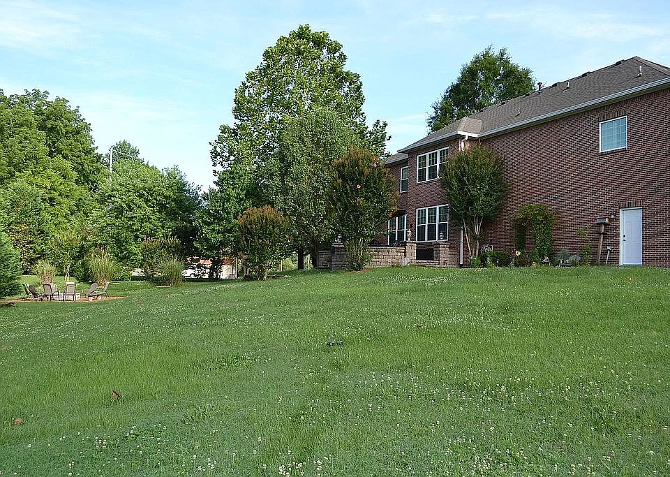 2nd image of 9560 Sunnybrook Dr