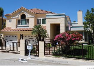 11945 Rexbon Rd, Granada Hills, CA 91344