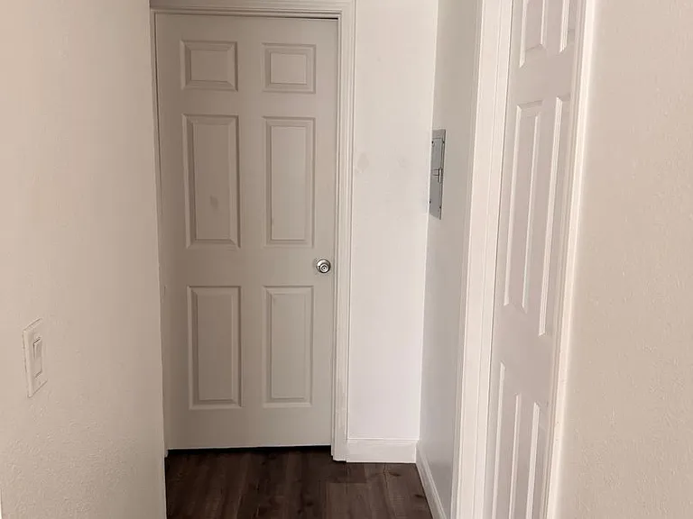 80 Mina Ave — Photo 9