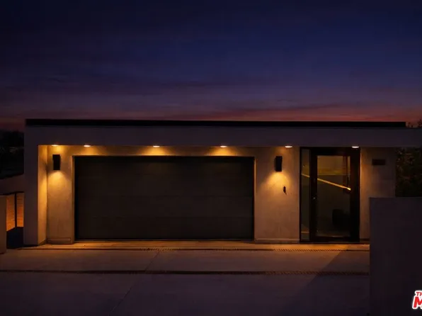 5130 Medina Rd, Woodland Hills, CA 91364