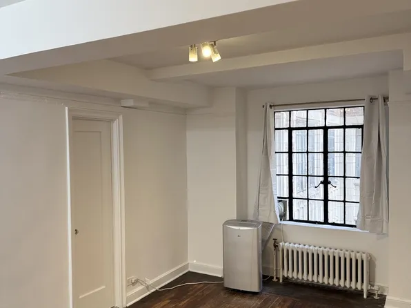 5 Tudor City Place image 9 of 12