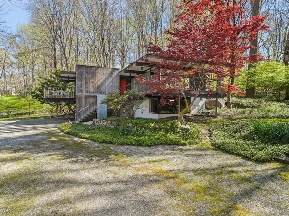 258 Bayberry Lane, Westport, CT 06880