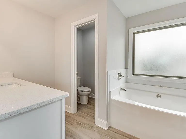 35 Sudderth St — Photo 22