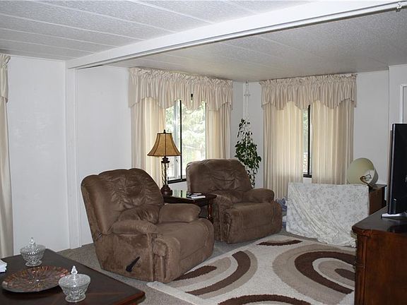 5th image of 2222 Eagle Rock Dr