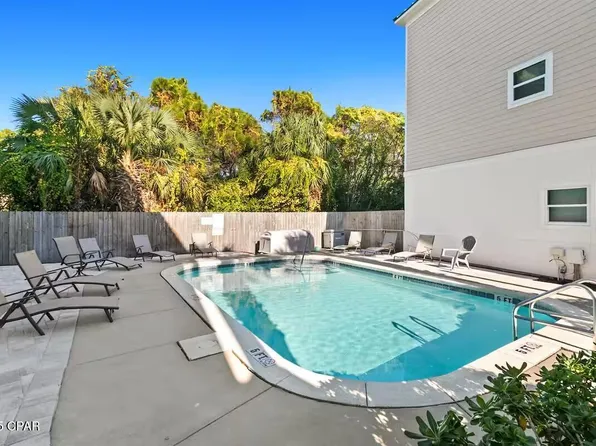 512 Dement Cir APT B, Panama City Beach, FL 32407