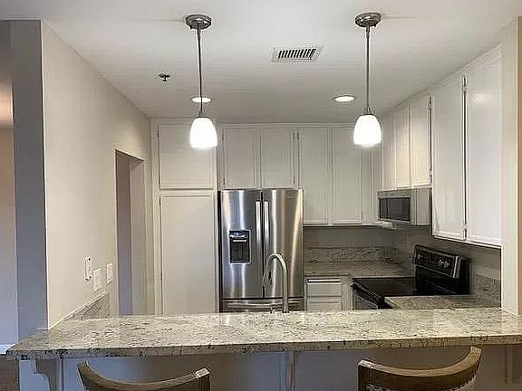 4th image of 1555 N 12th Ct #2
