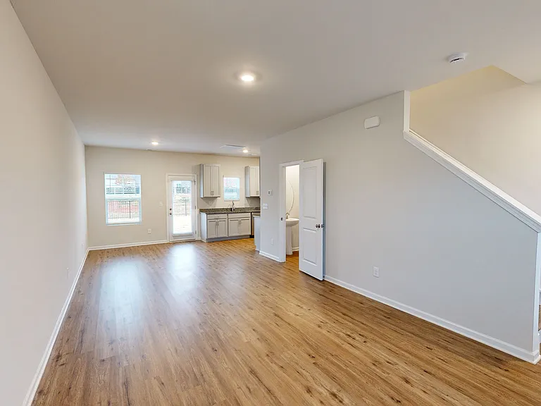 Westmoreland Estates — Photo 29