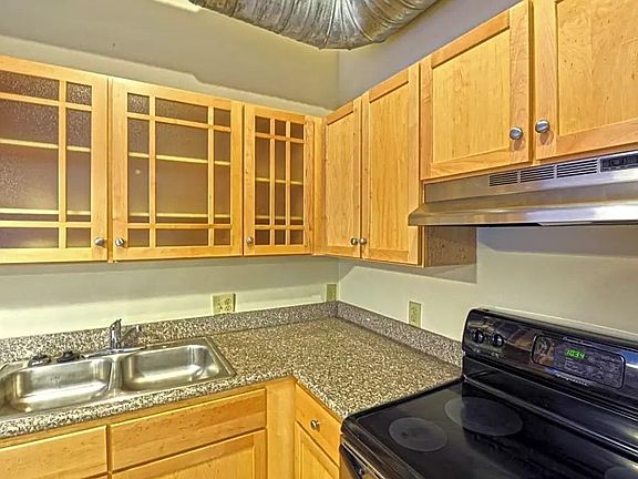 4th image of 333 Oliver Hill Way APT 201
