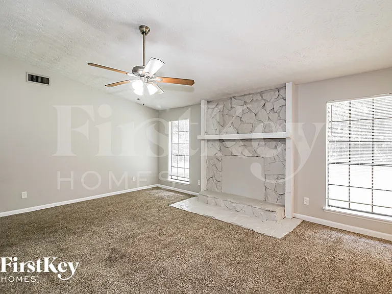 227 Avalon Way — Photo 3