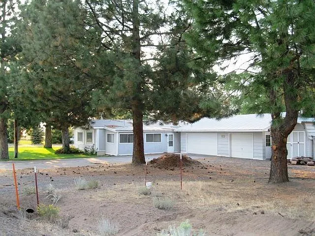 3467 E Lake Ave photo 1