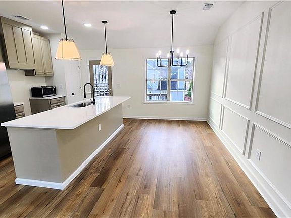 3rd image of 2520 Carolina Rdg