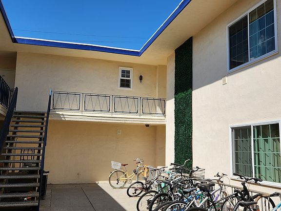 2nd image of 2717 Orchard Ave APT 9