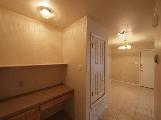 1509 Nicholas Cir — Photo 7