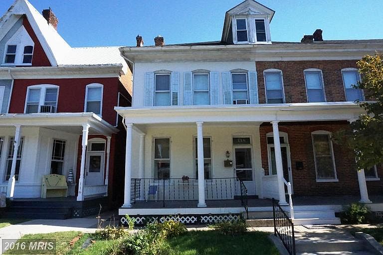 1st image of 118 E North Ave