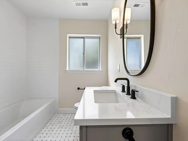 3717 Decatur St — Photo 5