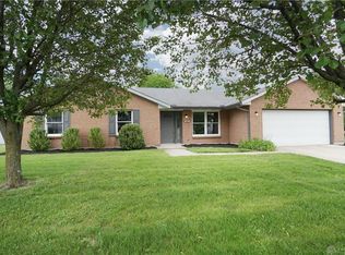 818 Ginger Ridge Dr, Trenton, OH 45067