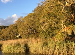 Foredeck Ln, Edisto island, SC 29438