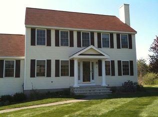 8 Brookview Cir, Tyngsboro, MA 01879